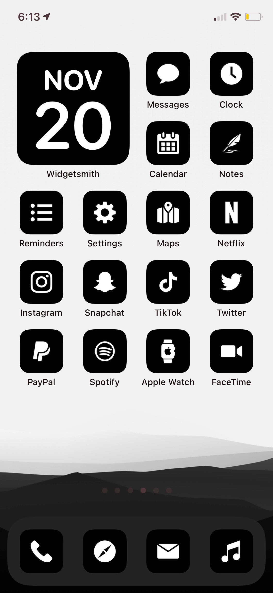 Black & White Minimal App Icons for iOS - Download Now